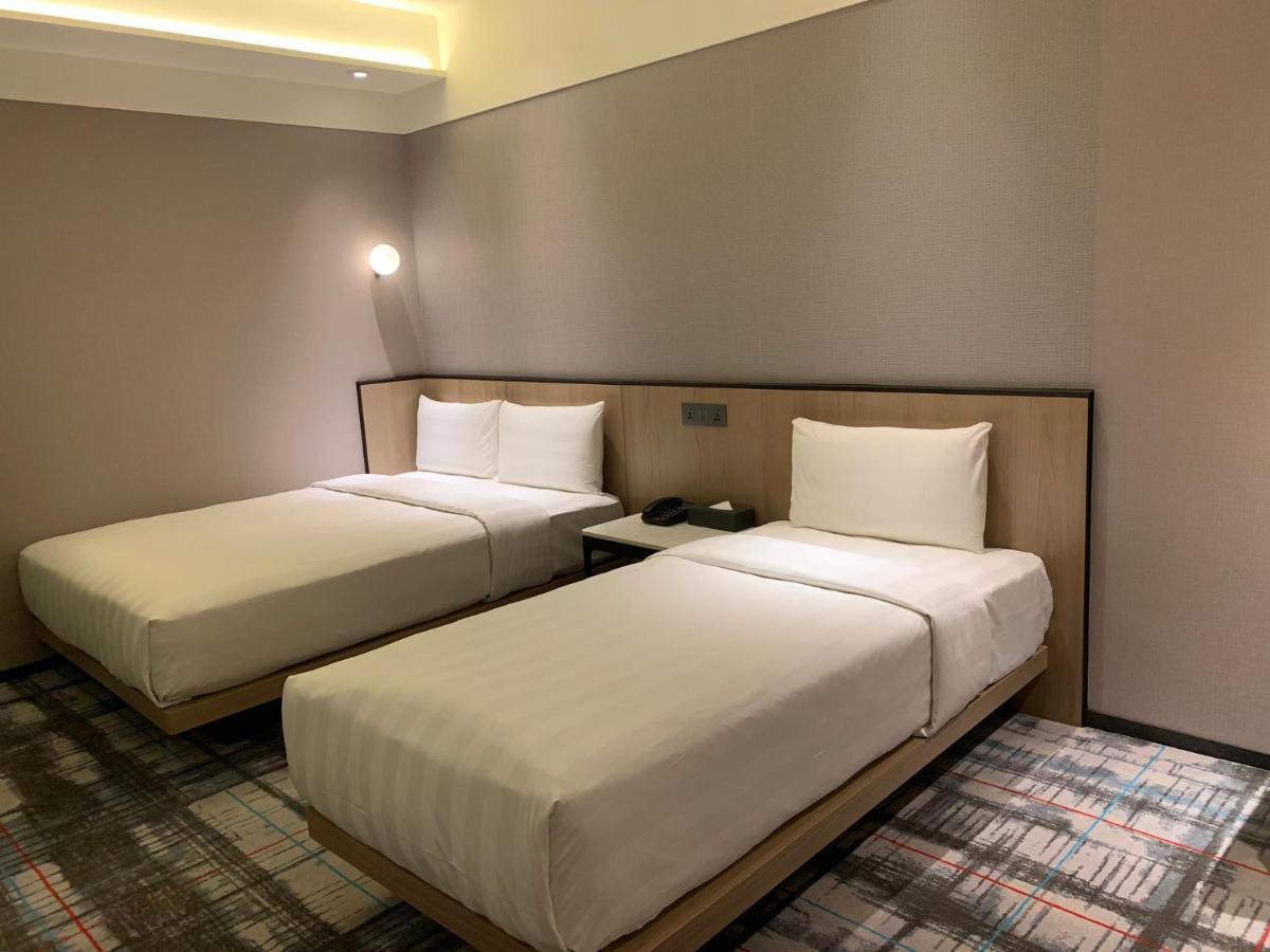 Midtown Richardson 4*